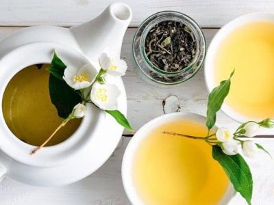 Infuzie de plante amare pentru echilibru și sănătate.